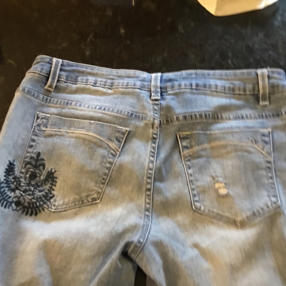Nanette Lepore Distressed Grunge Light Blue Straight-Leg Jeans Embroidery Size10 - Picture 11 of 11